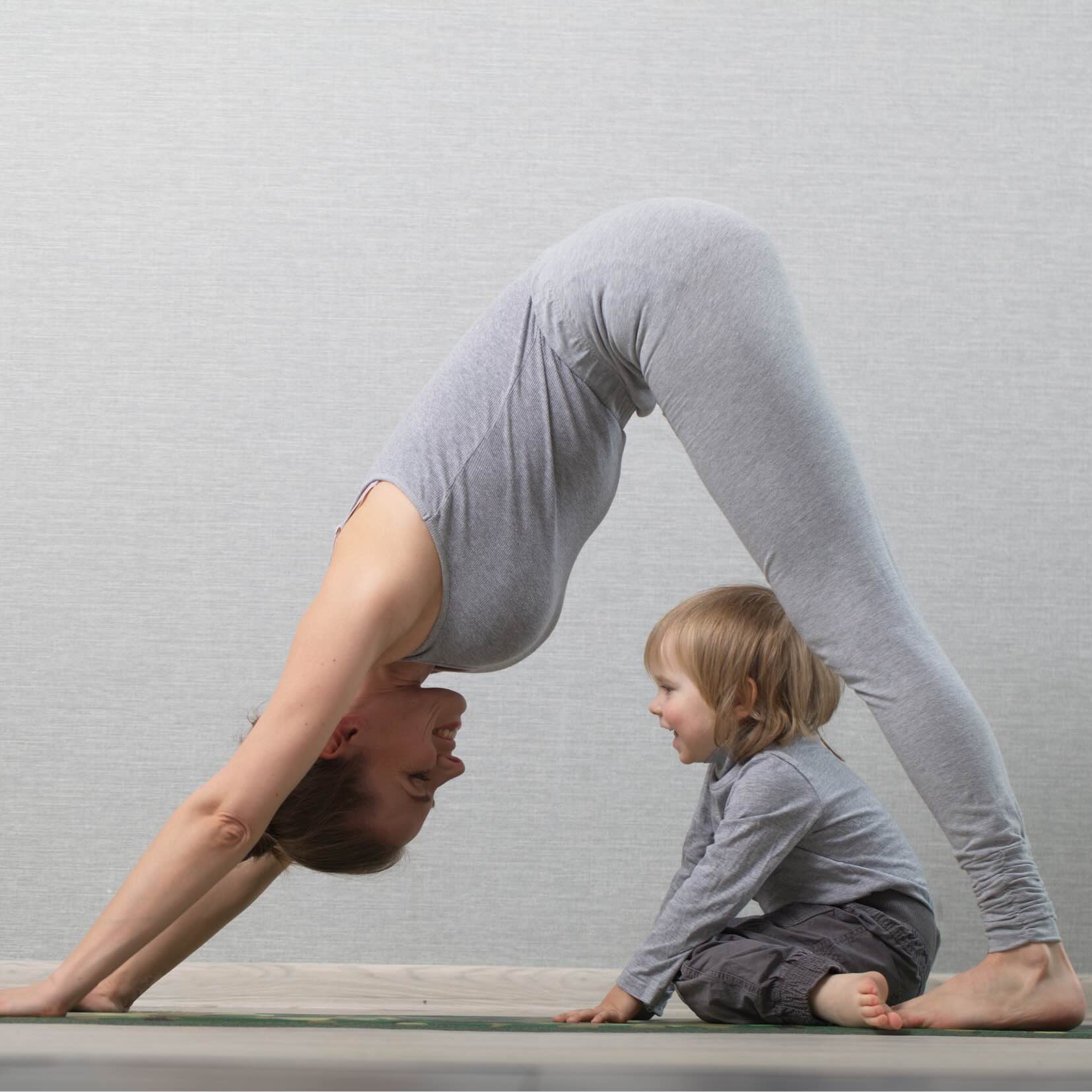 Mamasté // Thursdays 10–11 am